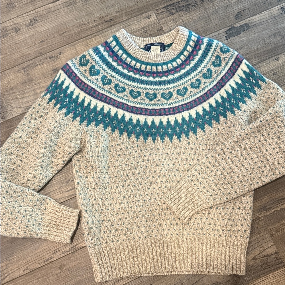 STUNNING Woman’s Woolrich Cream and Teal HearPatterned 85% Wool Crewneck Sweater